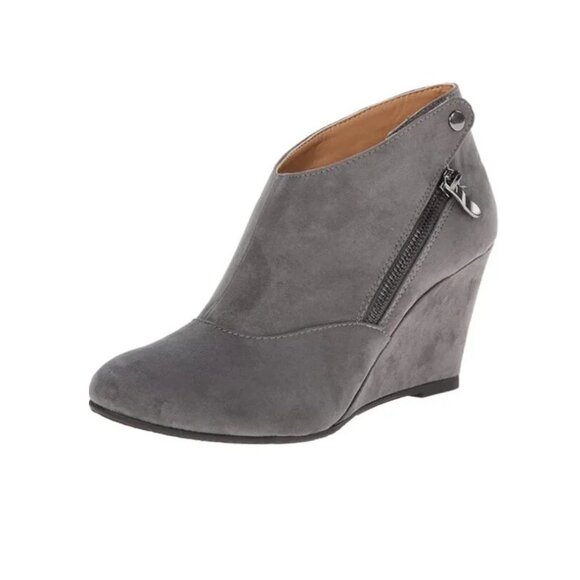 CL by Laundry Shoes - CL by Chinese Laundry Women's Valerie Wedge Boot Charcoal Super Gray Size 10 NEW